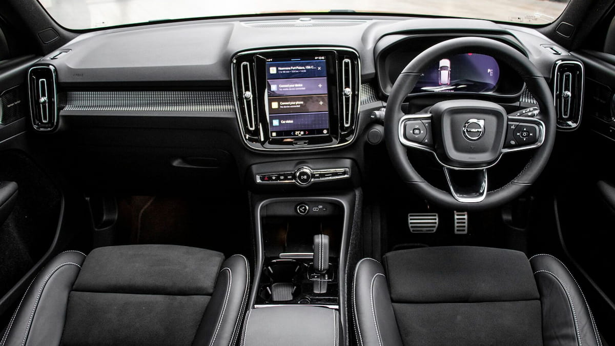 Volvo XC40 Recharge interior 